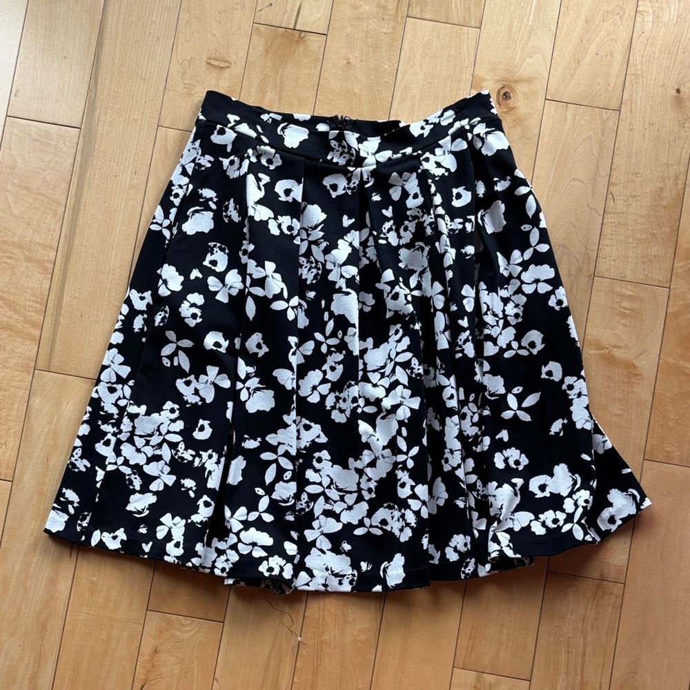 Cynthia Rowley Black and White Floral A-Line Skirt